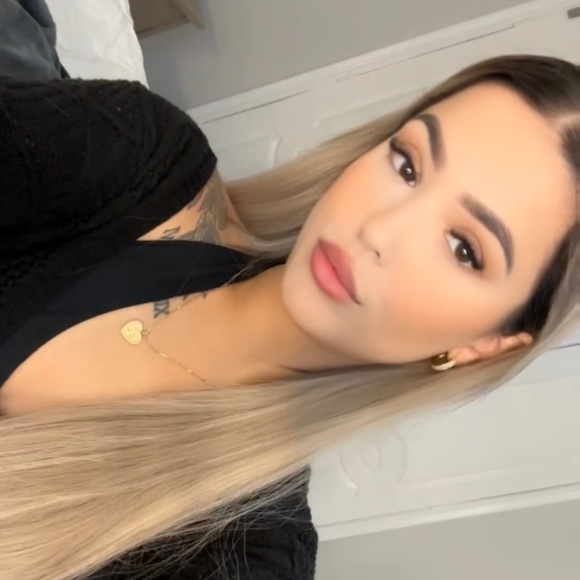 Meet your Posher, Leanna - Picture 1 of 1